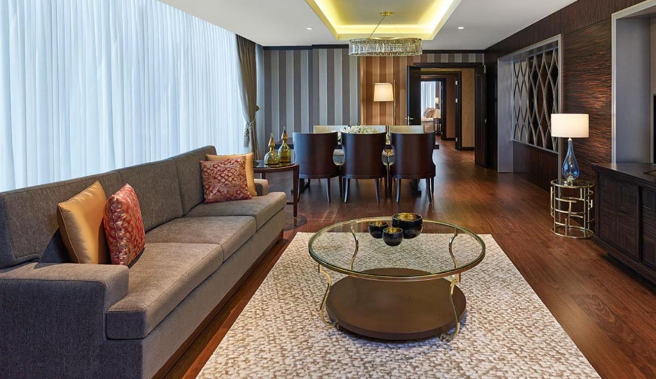 Elite World Grand Istanbul Basin Ekspres Hotel Buitenkant foto